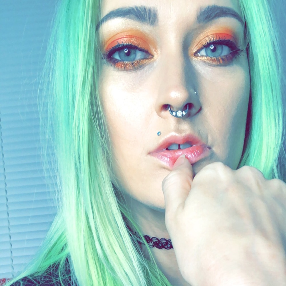 Meet your Posher, Kaylie